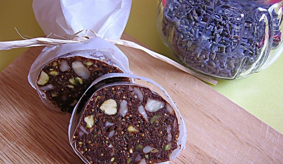 My Mom’s Recipes And More בלוג אוכל 'Salame di fichi ' Fig's Salami