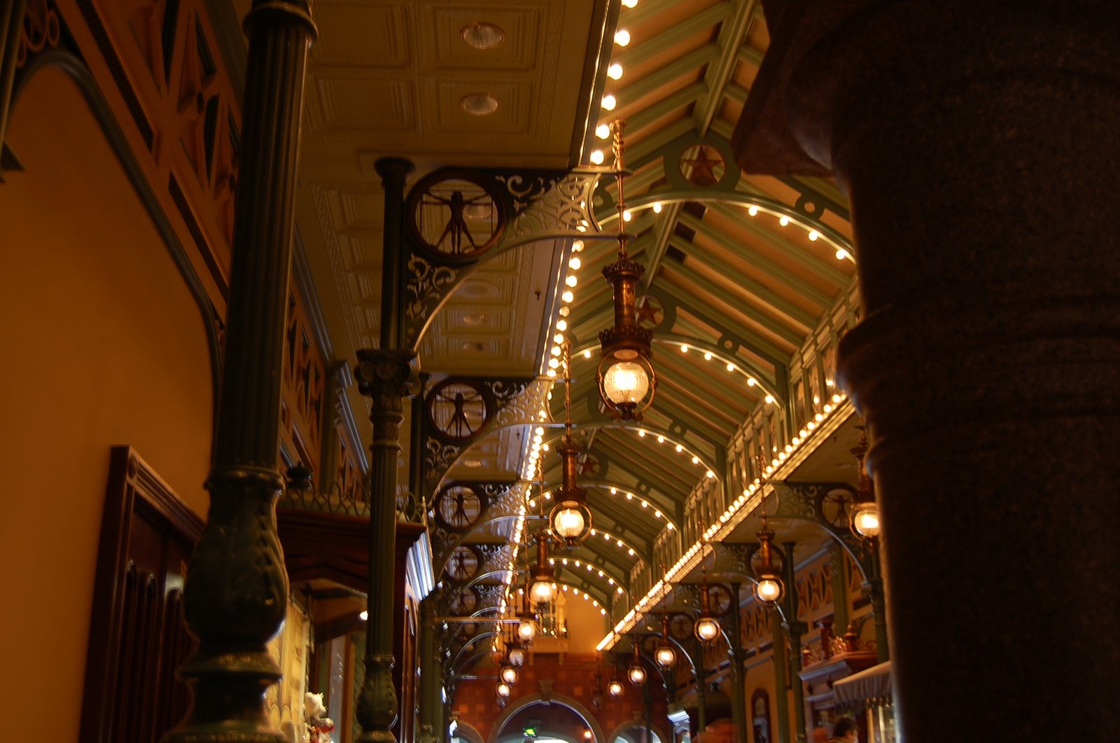 [3344622885_73056a004d_o.jpg]