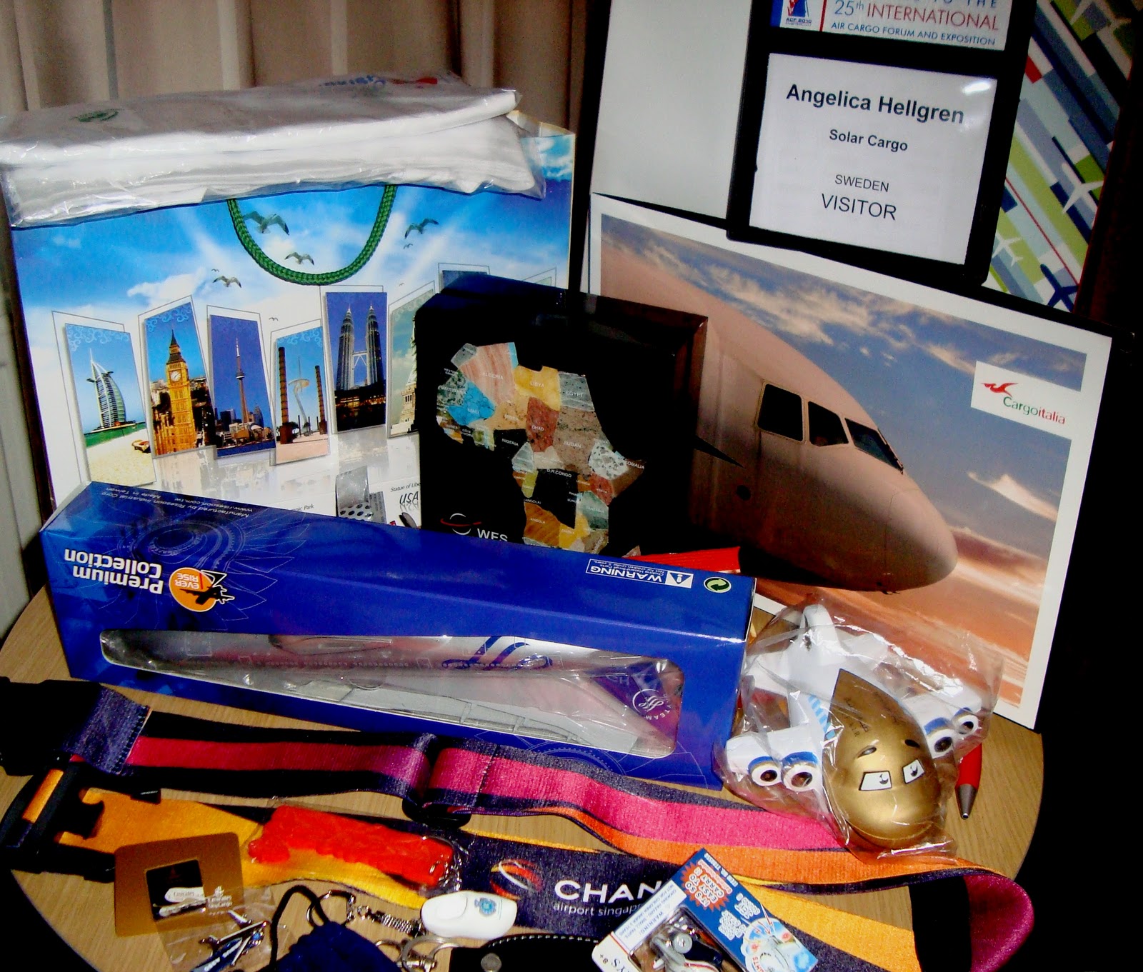 ANGELICA HELLGREN AIRLINEGOODIE BAGS