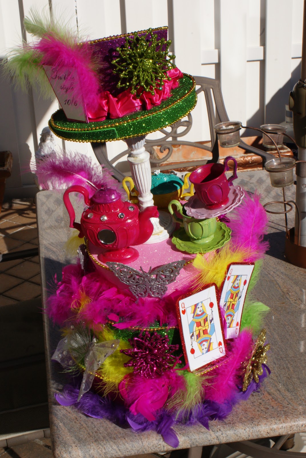 Paper Chick: Alice in Wonderland Birthday Party Centerpiece