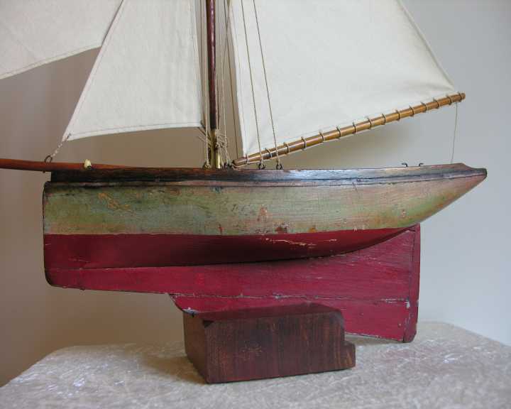 Quinze marins sur le bahut du mort: Bateaux Jouets Voiliers de Bassin