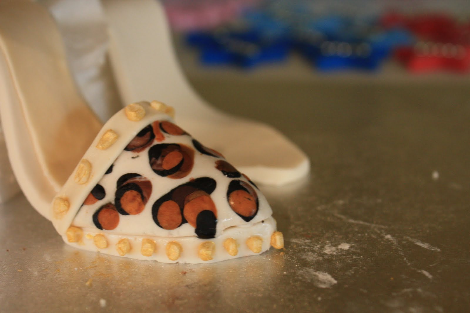 [LeopardShoe.JPG]