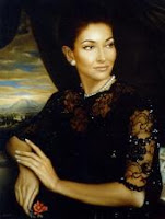 Joyas y collar de perlas de la soprano griega Maria Callas