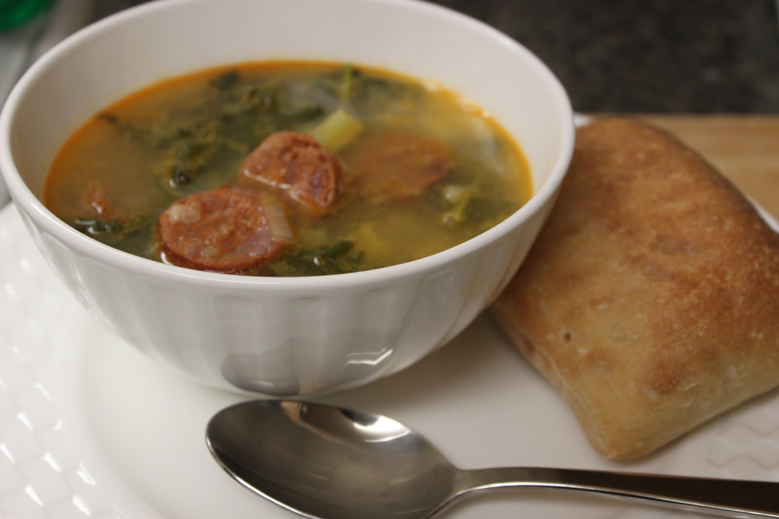 i'll cook if you clean up: Kale and Chourico Soup
