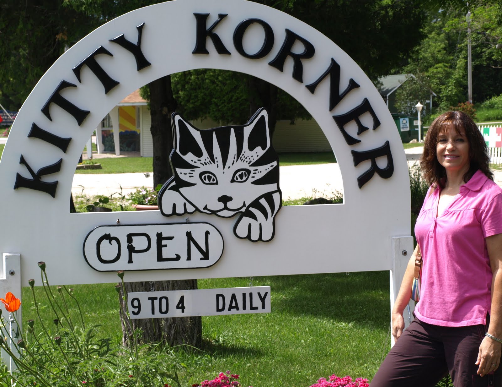 That's my Cat Feline Fridaythe Kitty Korner Store!