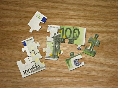 [Euros.jpg]