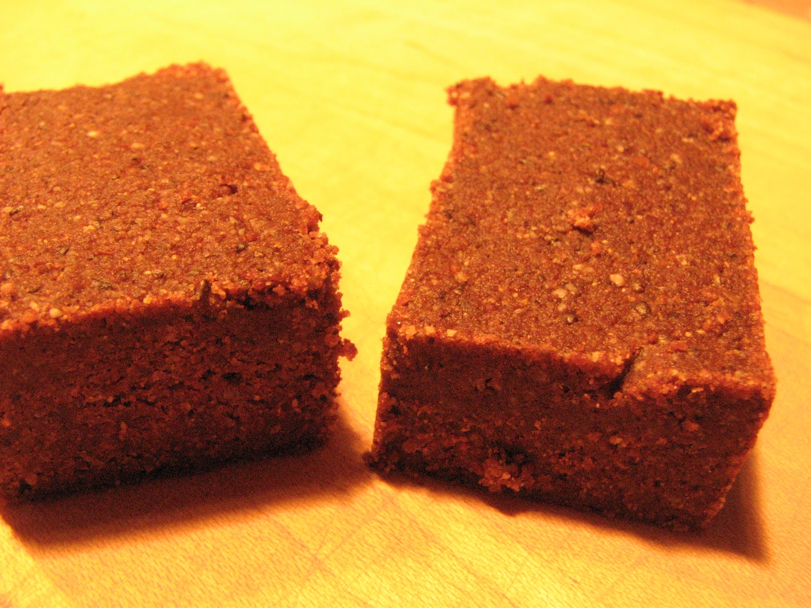 THE VOLUPTUOUS VEGETARIAN Chocolate and Coconut Power Bars Power Bar recipe 2