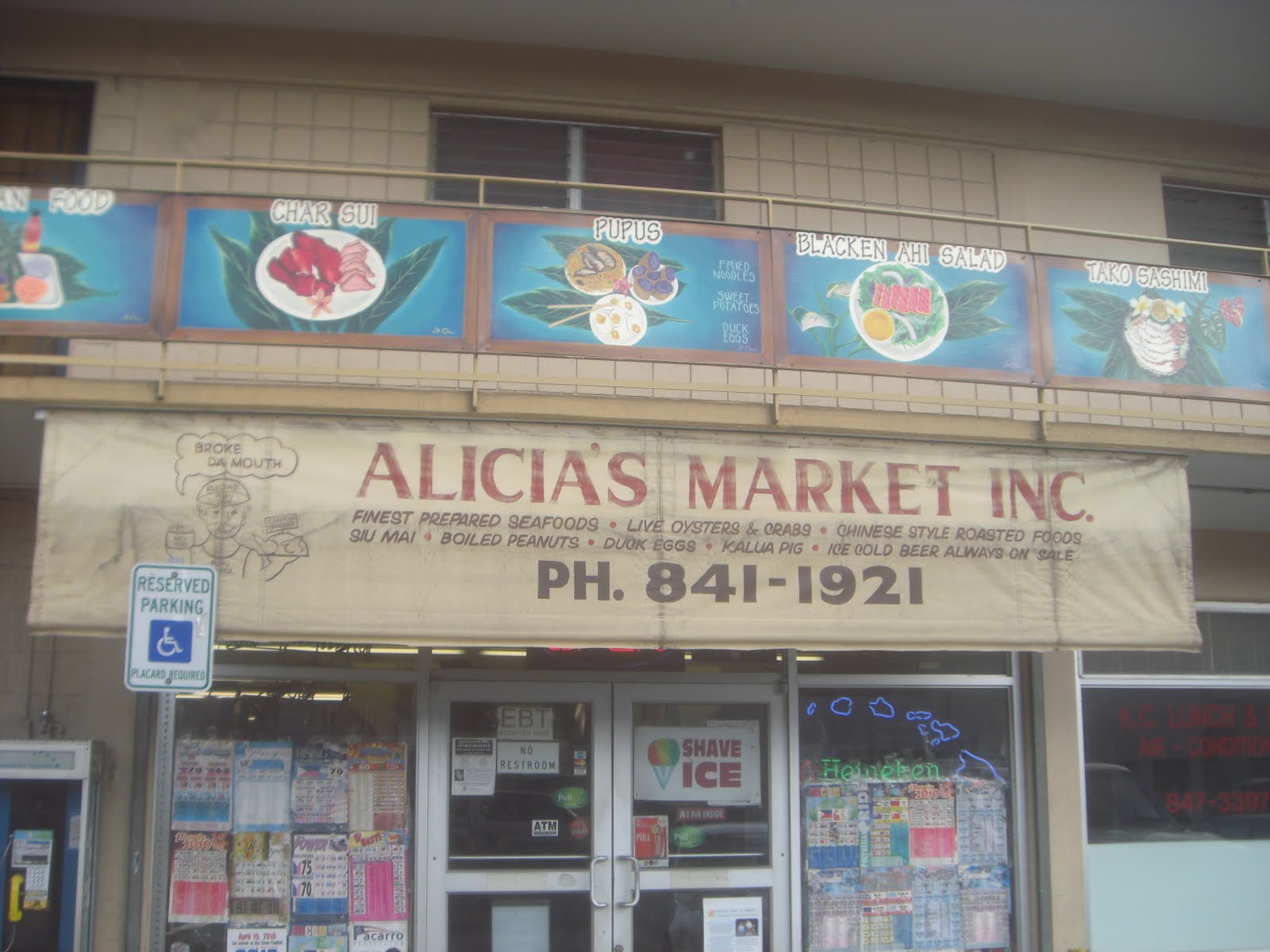 Pseudo's Spot Alicia's Market in Kalihi