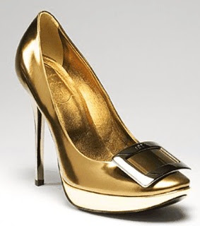 Shoes N Booze: 12 Days of Christmas: Day 3- Roger Vivier Pumps