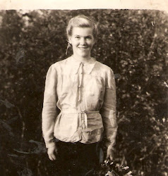 MARÍA STEPANOVNA.14 AÑOS.KOSMYNKA.1947.