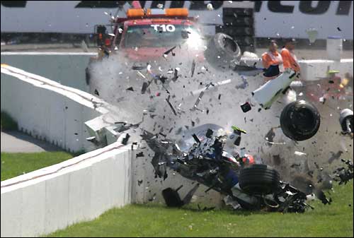 Top News Photos: Top News Photos | Kubica Crash