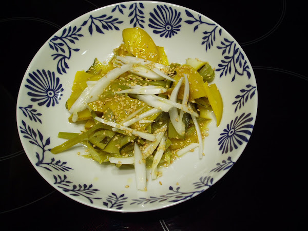  ENSALADA DE FRUTAS Y VERDURAS 