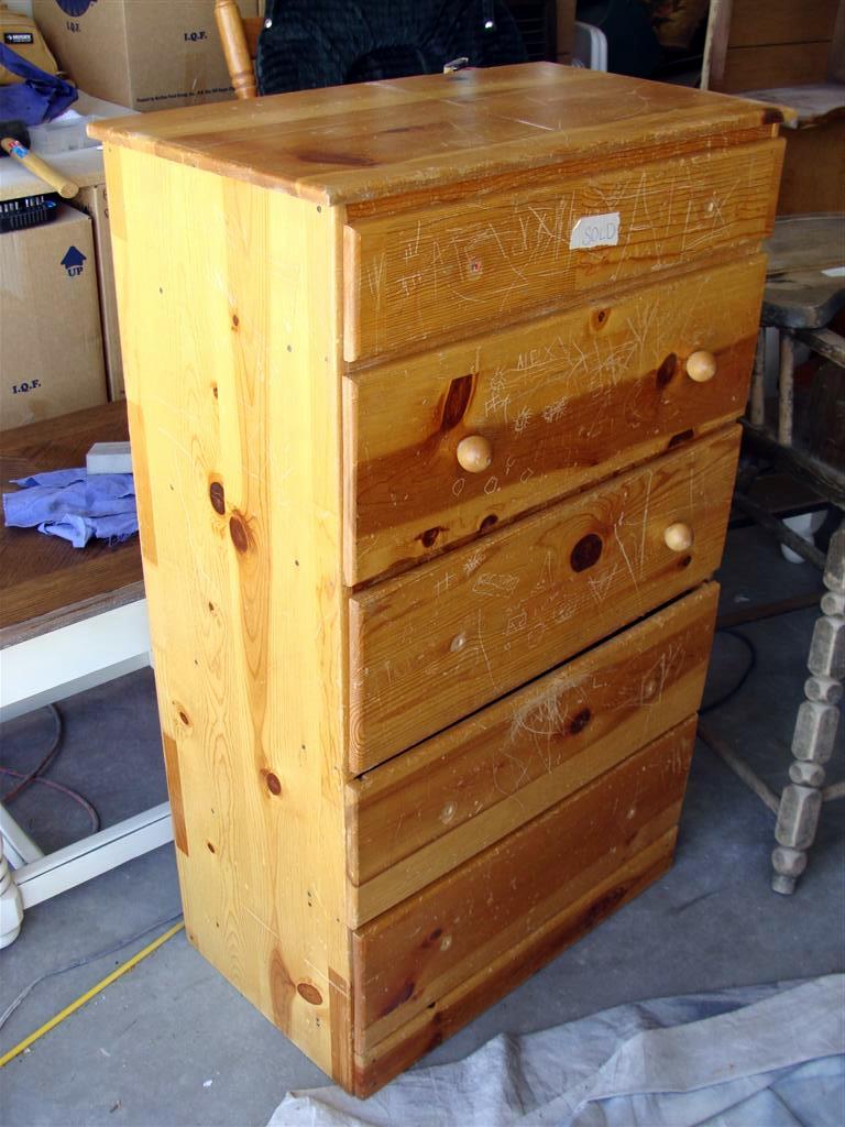 diddle dumpling Before and After Pine Dresser and Pine & Iron Side Table