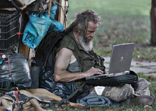 [homeless-man-goes-online.jpg]
