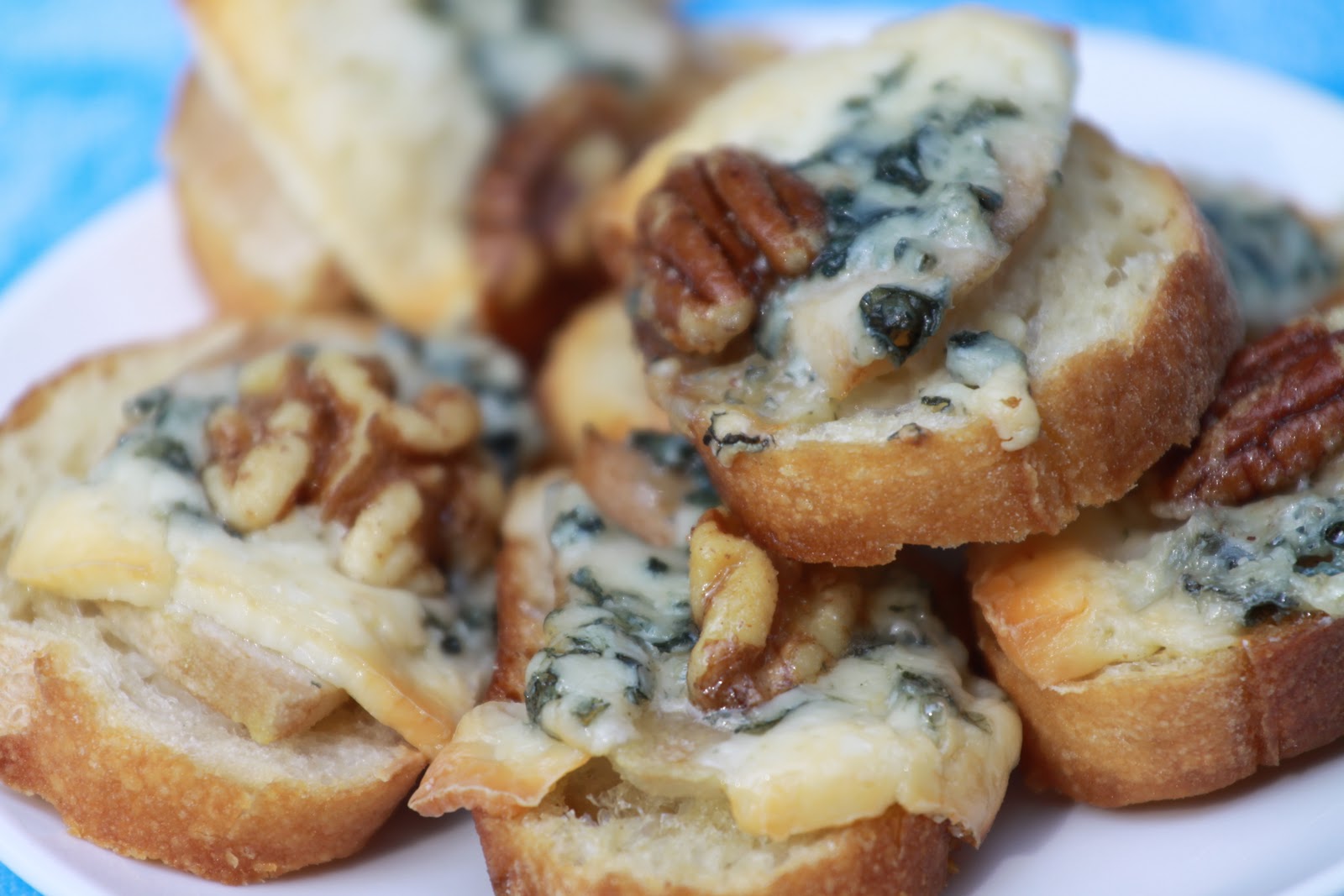 Pots and Frills Blue Cheese and Pear Snacks for Wine Lovers