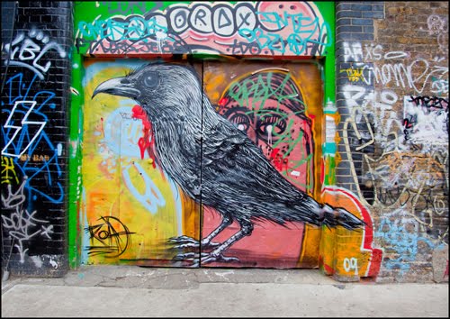 Belgian Street Artist Roa's animal murals in London and Brighton.