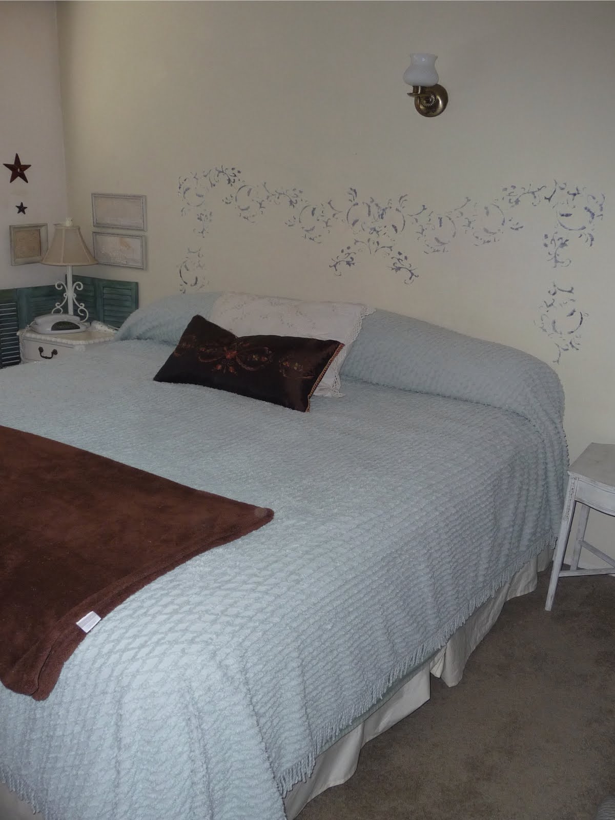 ATTIC CLUTTER New Headboard Stencil