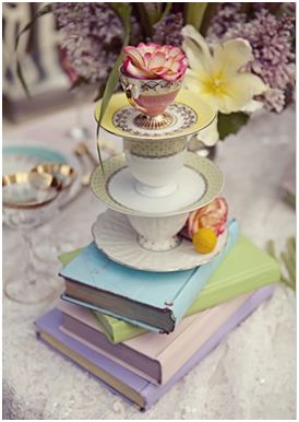 Alice in Wonderland Chic Party Ideas - via BirdsParty.com