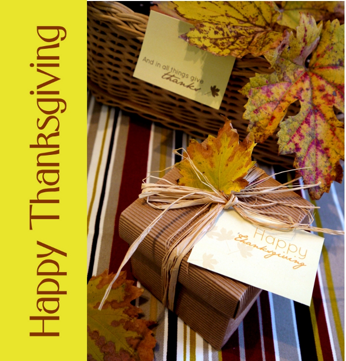 FREE Happy Thanksgiving Party Printables - BirdsParty.com