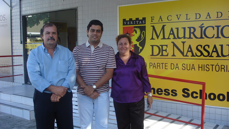 YURY FERREIRA LADEADO PELOS COORDENADORES DO MBA EM GESTÃO EM SAÚDE MAURICIO DE NASSAU.