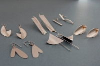 [Brincos_01_200.jpg]