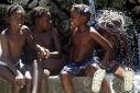 [meninos+haiti.jpg]