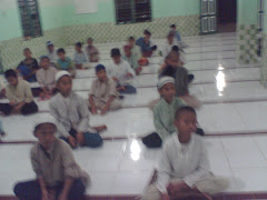 Santri Di Masjid