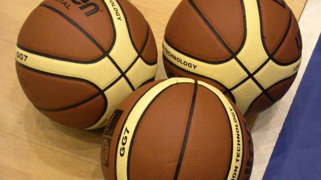 [Basquetebol_bolas1370529a_630x354.jpg]