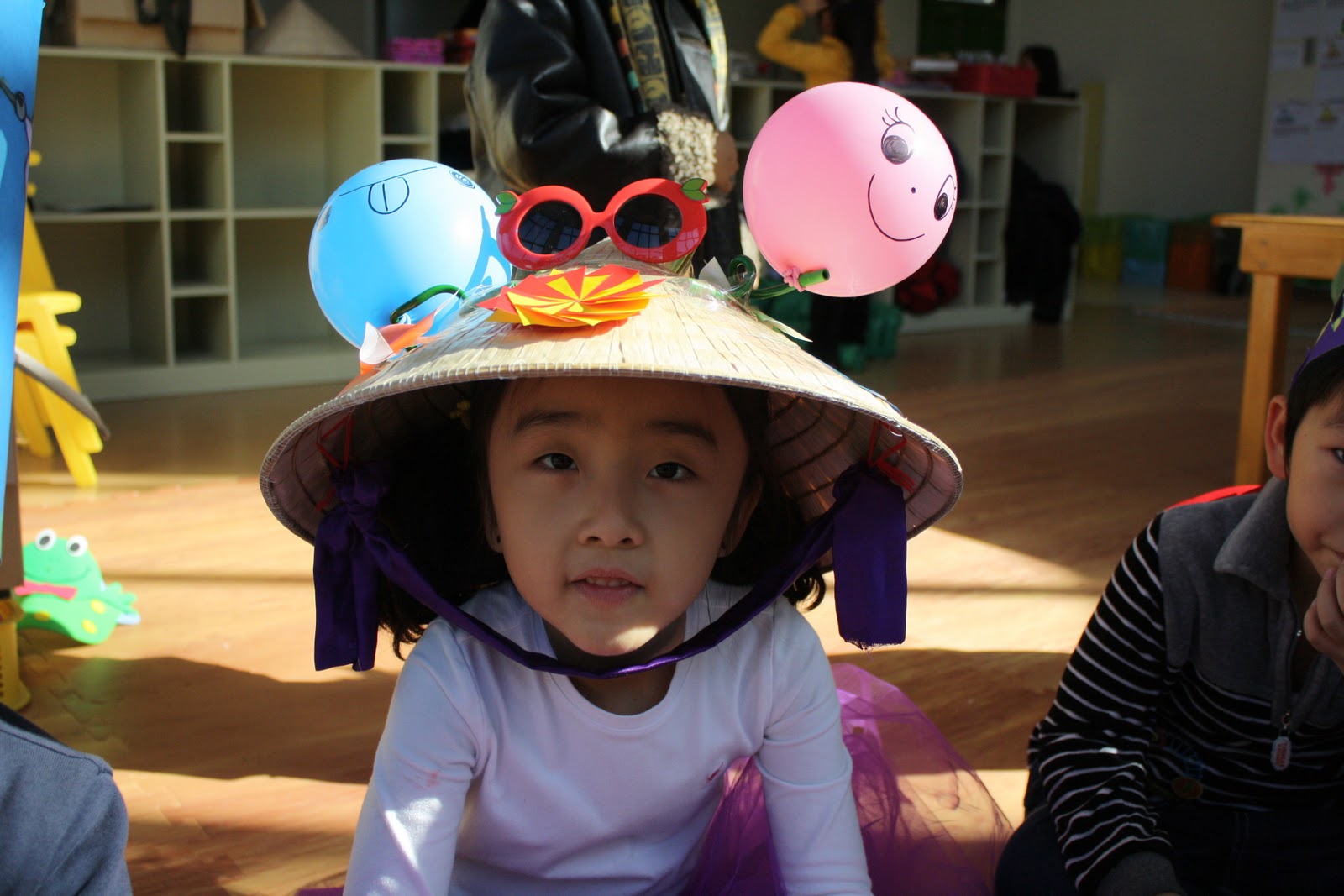 Hat vs no hat picture