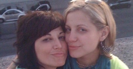 Daily Lesbian Life: Elizabeth Keener and Jamie Lauren