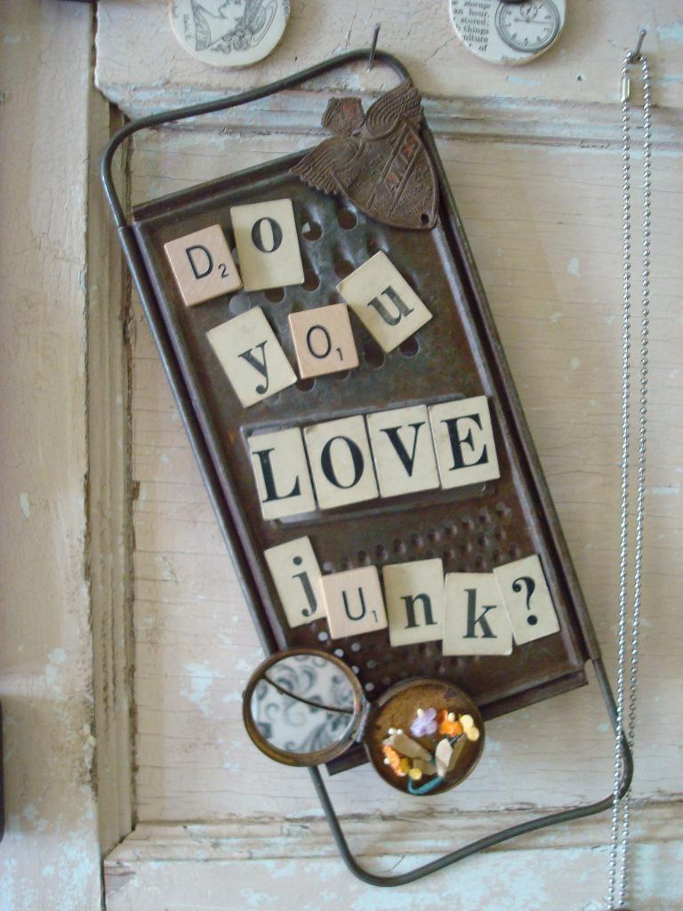 Curious Goods Curious Goods at the Lindy Mall in Malakoff, Texas