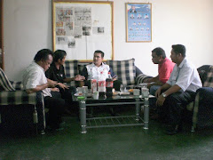 Di Pejabat UPKR N49 Tungku