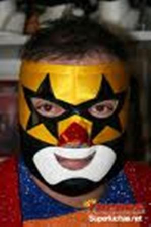 Lucha Libre Porra Fresa: Domingo de Super Muñeco