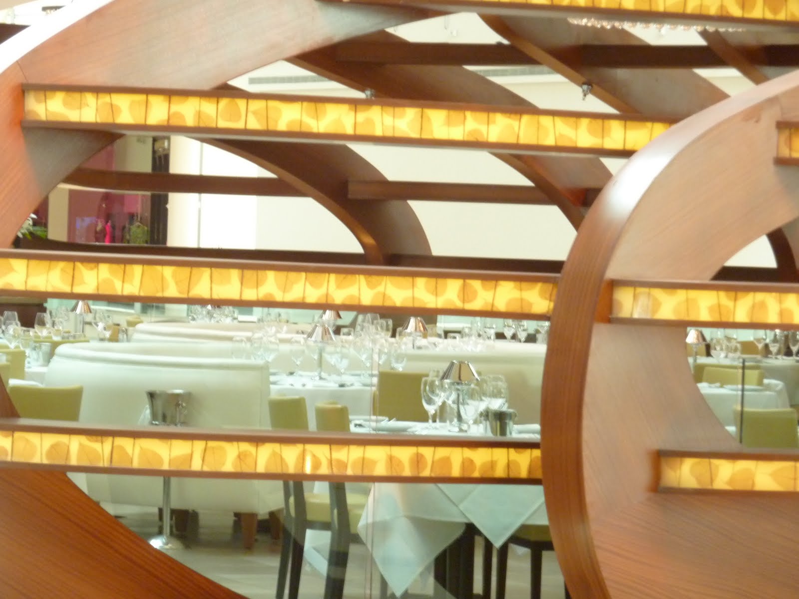 Viva Las Vegas !!!! CRYSTALS entrance & a few restaurants