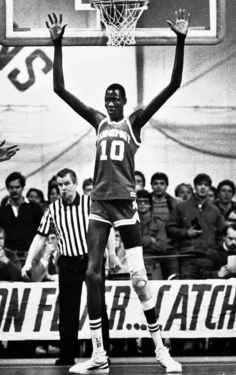 manute1.jpg