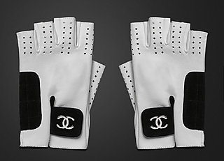 The Style Mansion: Chanel Gloves