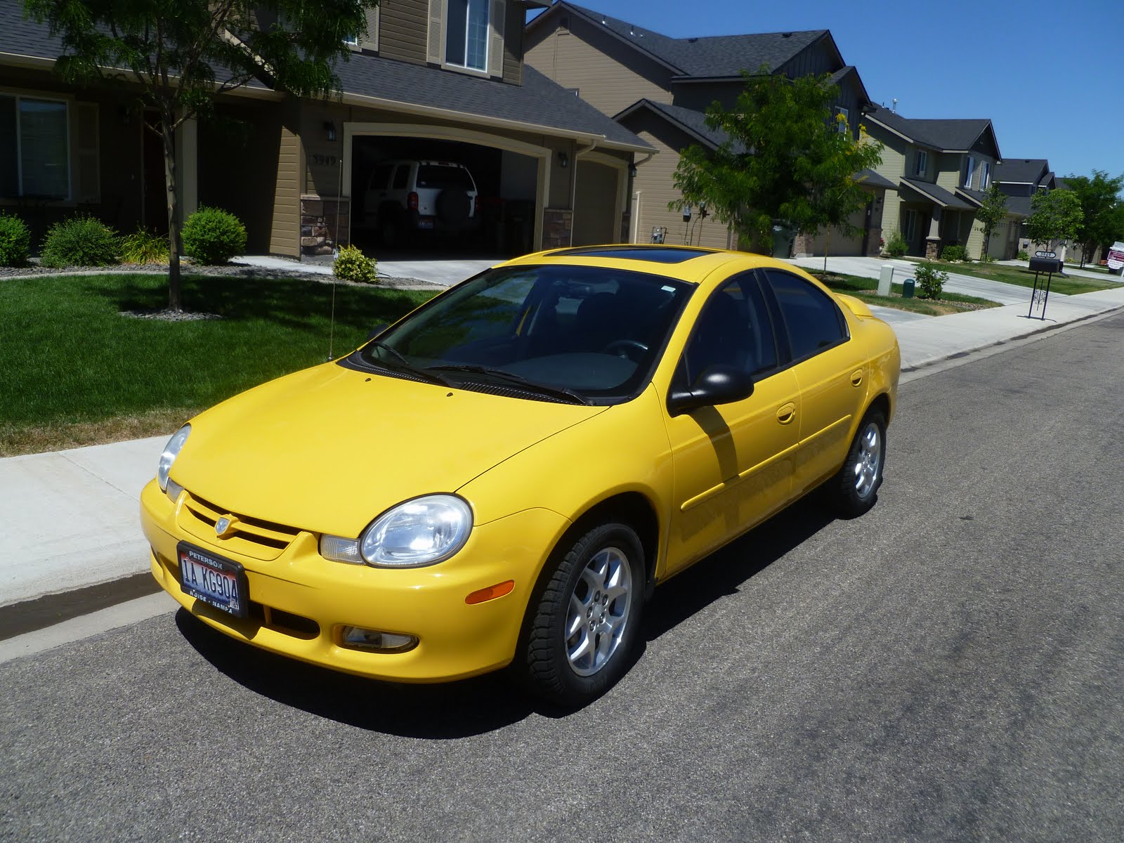 2002 Dodge Neon SXT: Exterior