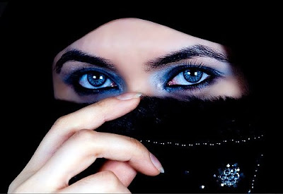 Beauty In Veil: Beautiful Blue Eyes In Black Veil