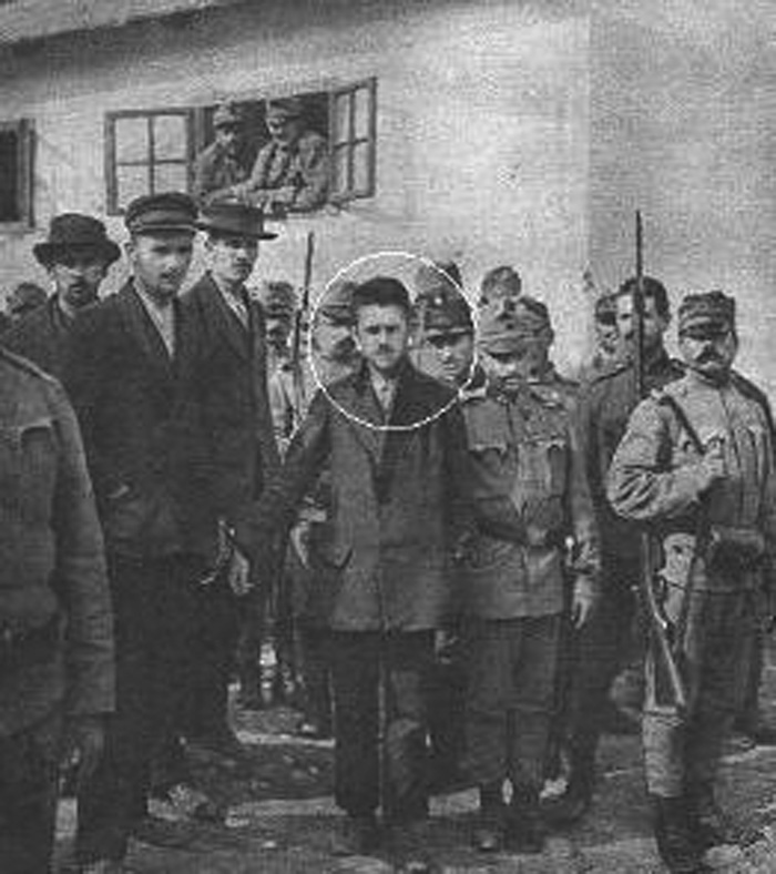 [En+prisión+(001).jpg]