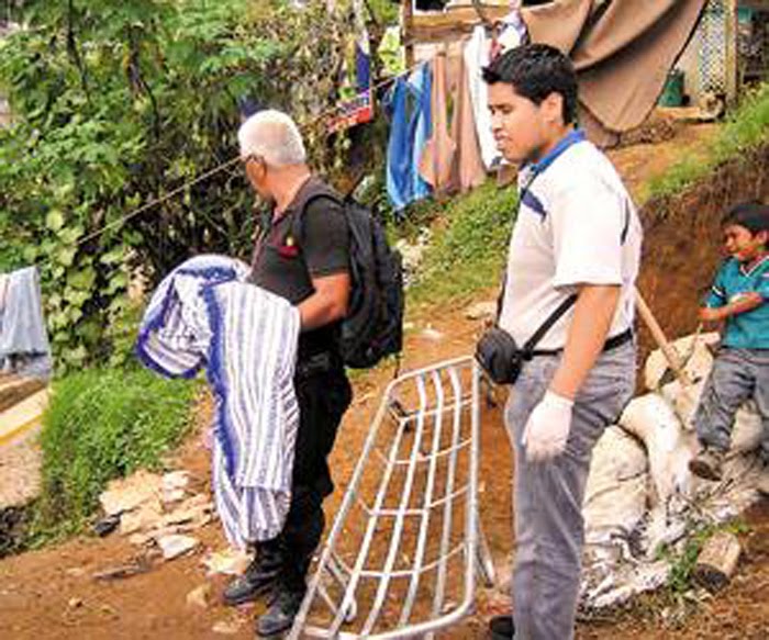 [Las+investigaciones+(002).jpg]