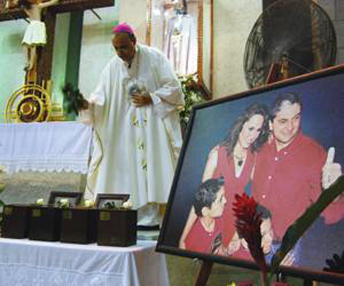 [El+funeral+(001).jpg]