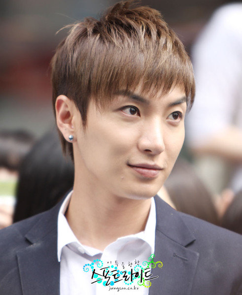 Super Junior Leeteuk