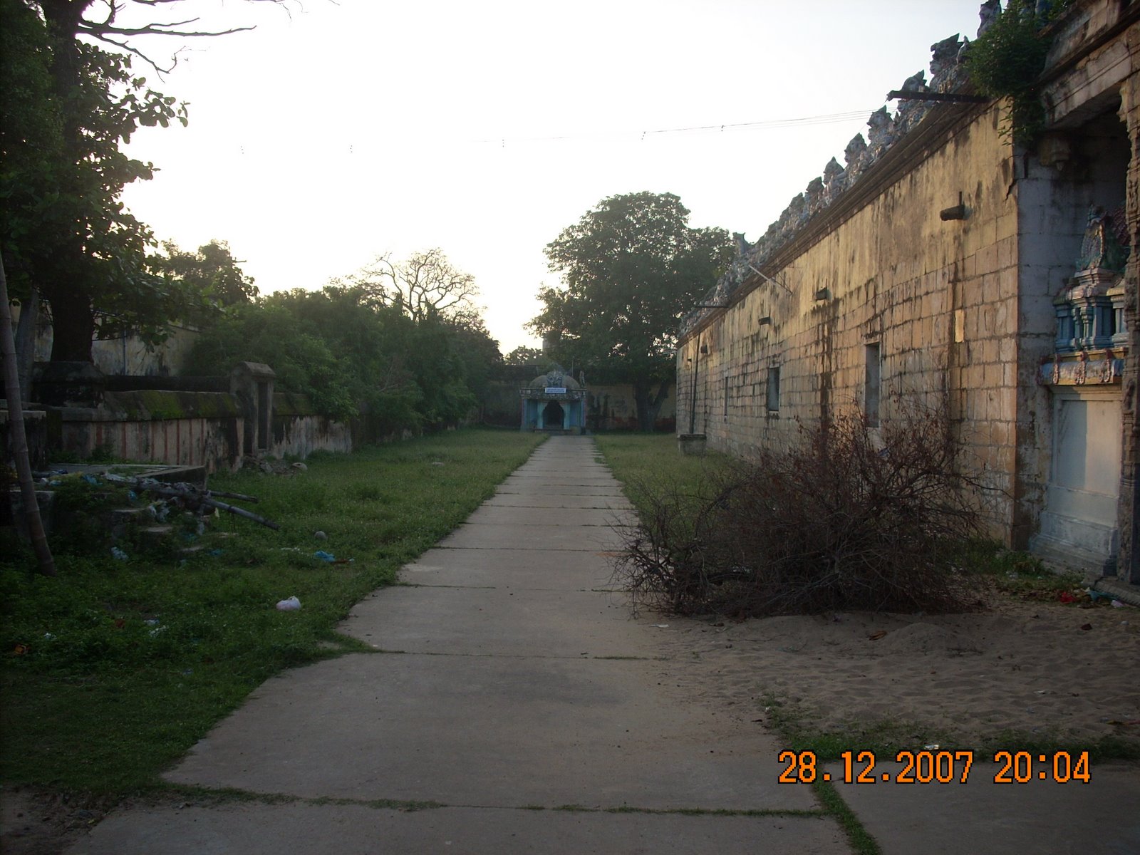 [Nagapattinam-Temple-+19.jpg]