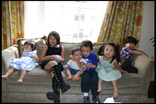 [Quinn_and_second_cousins.jpg]