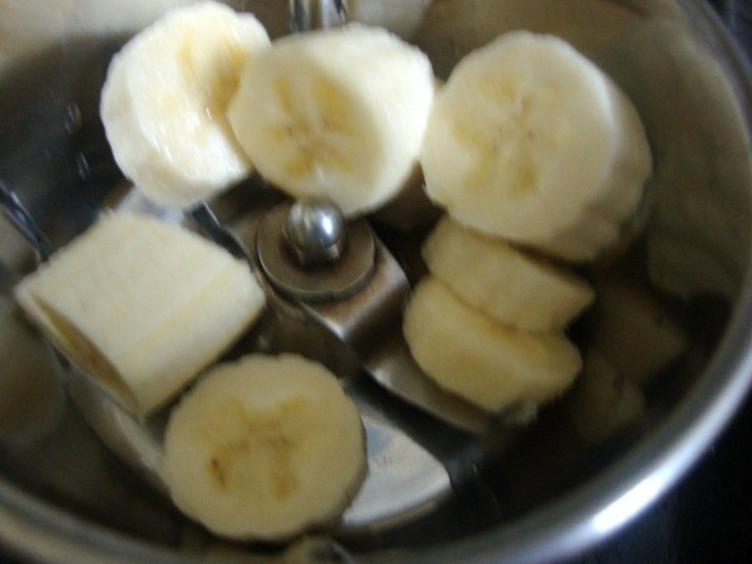 Microwave Eggless Banana Muffins with Chocolate Chips How to bake