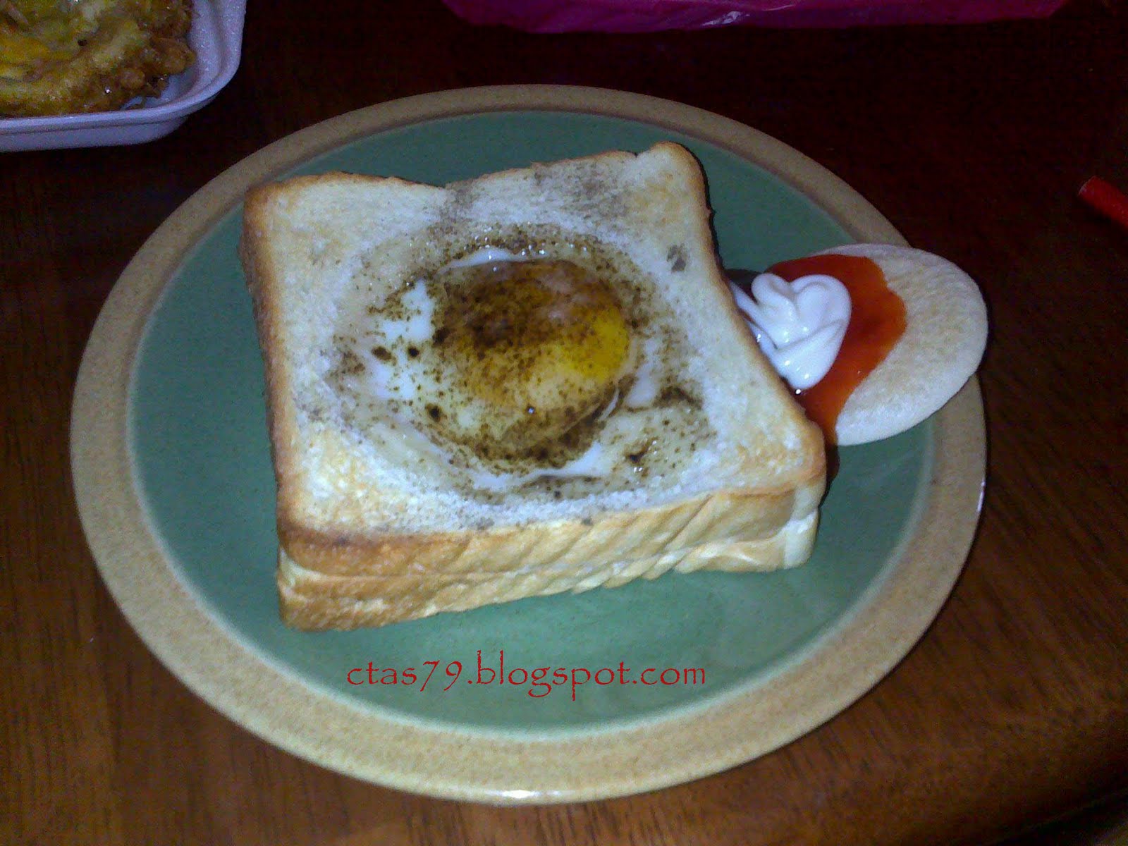 my little world: Roti & telur