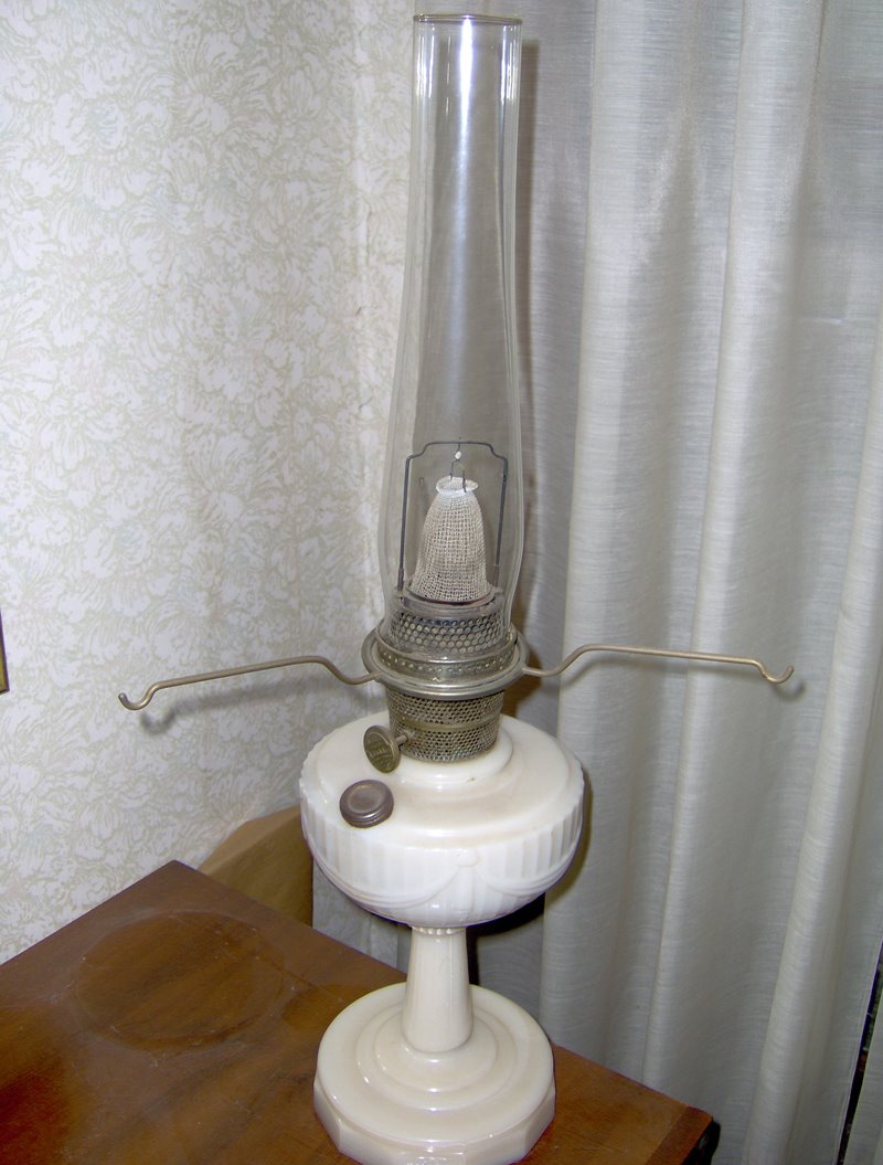 [Coleman+lamp+-+tall.jpg]