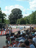 the crowds at the prologue of the Tour de France in Hyde Park - 06 June 2007
