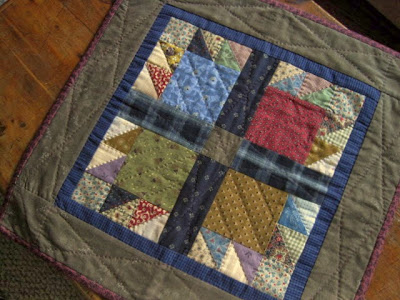 A Sentimental Quilter: Small Quilting