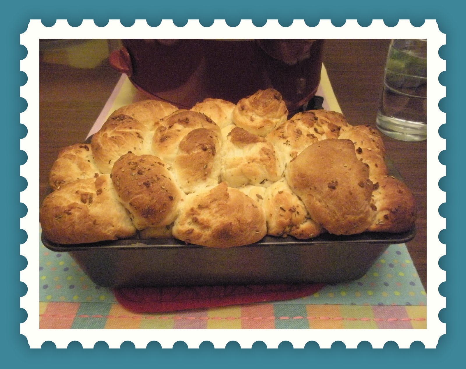 Angie's Home Cooking Garlic Herb Bubble Loaf